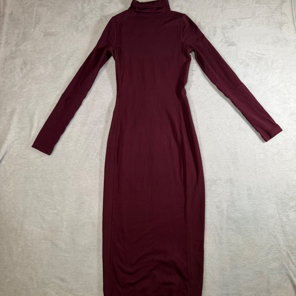 Lululemon Mock Neck Long Sleeve Ribbed Panel Midi Dress Burgundy Wine Size 4
